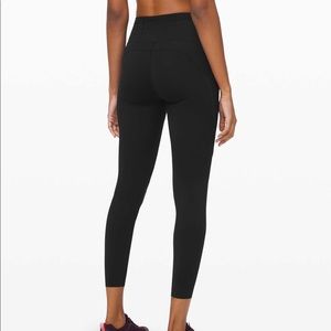 Lululemon black 7/8 fast and free tight